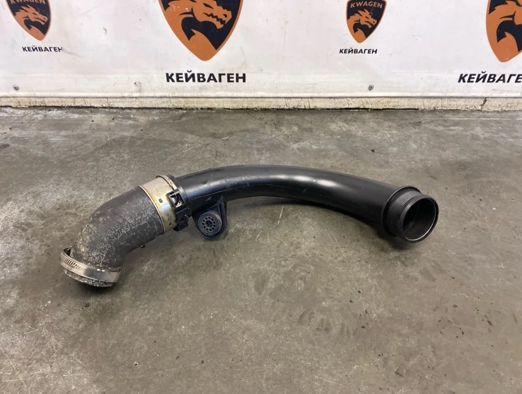 Патрубок интеркулера Volkswagen Transporter 2015 T5