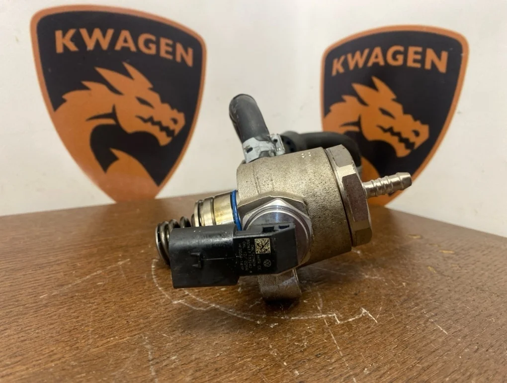 Топливный насос высокого давления Audi Q5 2012 8R