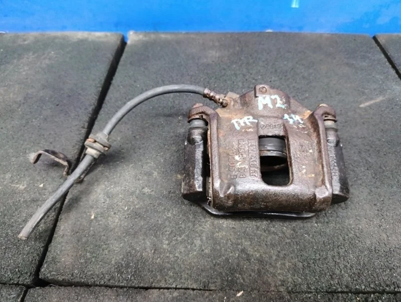 Суппорт тормозной Renault Megane 2 2002-2009 7701208589, передний правый