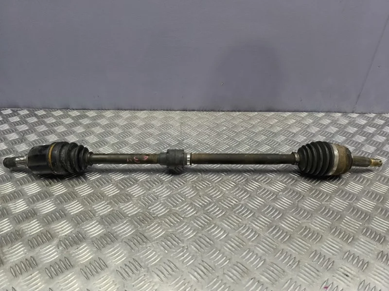 Привод передний Mitsubishi Lancer 2009 3815A108 10 4B11, правый