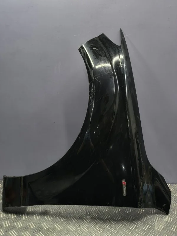 Крыло переднее левое Audi q7 2008 4L0821101 4LB BHK