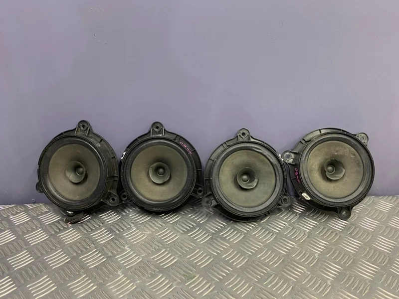 Динамик Nissan X-Trail 2014 281563SG0A T32 MR20DD