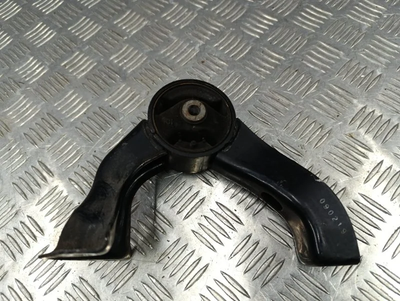 Подушка двигателя Mitsubishi Lancer 2009 MN101572 10 4B11