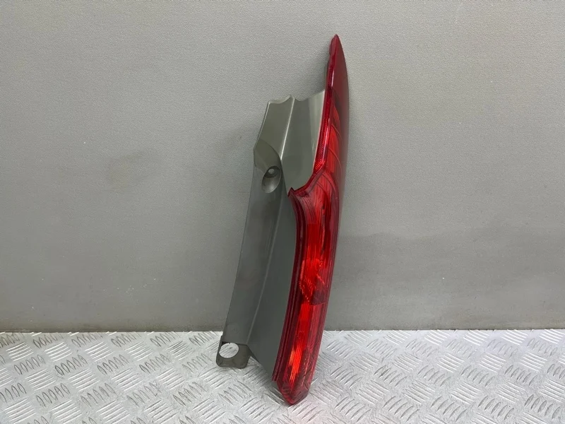 Фонарь Honda CR-V 4 RM