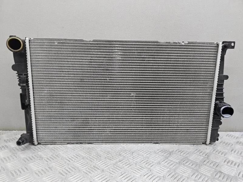 Радиатор охлаждения BMW 1 F20