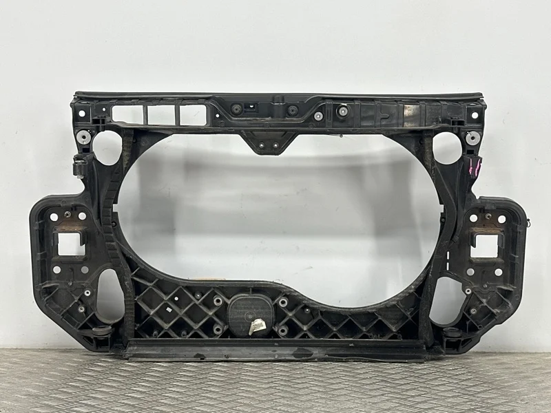 Передняя панель Audi A6 C6