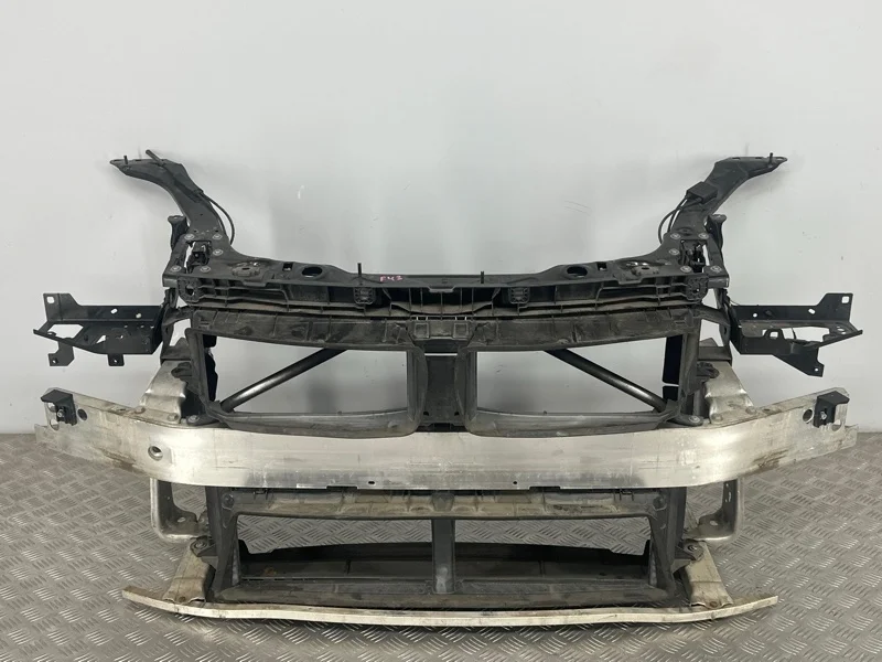 Передняя панель BMW X1 F48