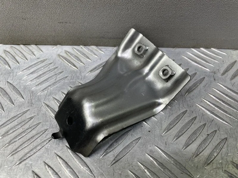 Крепление крыла Honda Accord CU