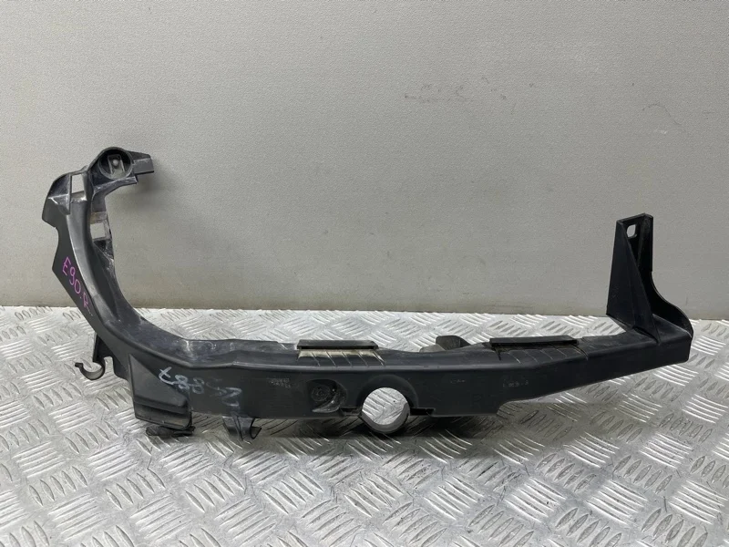 Крепление фары BMW 3 E90