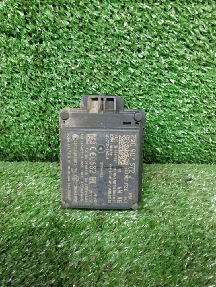 Радар круиз-контроля Volkswagen Tiguan 2017 2Q0907572M 2 DBGC