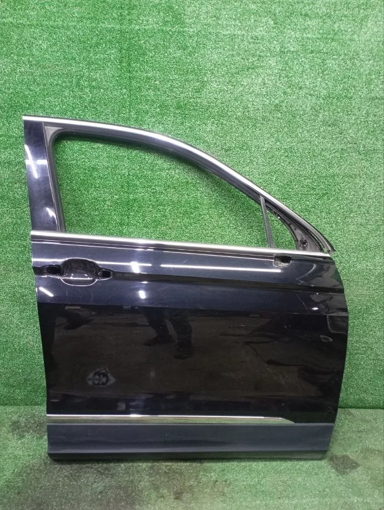 Дверь Volkswagen Tiguan 2017 5NA831056N 2 DBGC, передняя правая