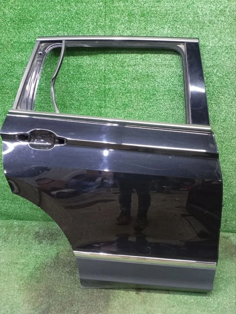 Дверь Volkswagen Tiguan 2017 5NA833055J 2 DBGC, задняя правая