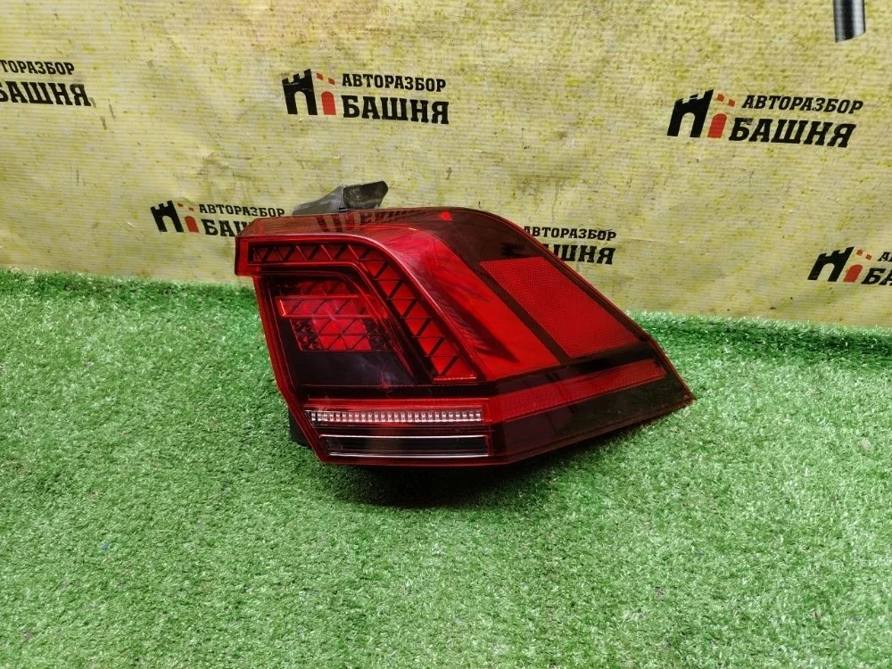 Фонарь наружний Volkswagen Tiguan 2017 5NA945208F 2 DBGC, правый