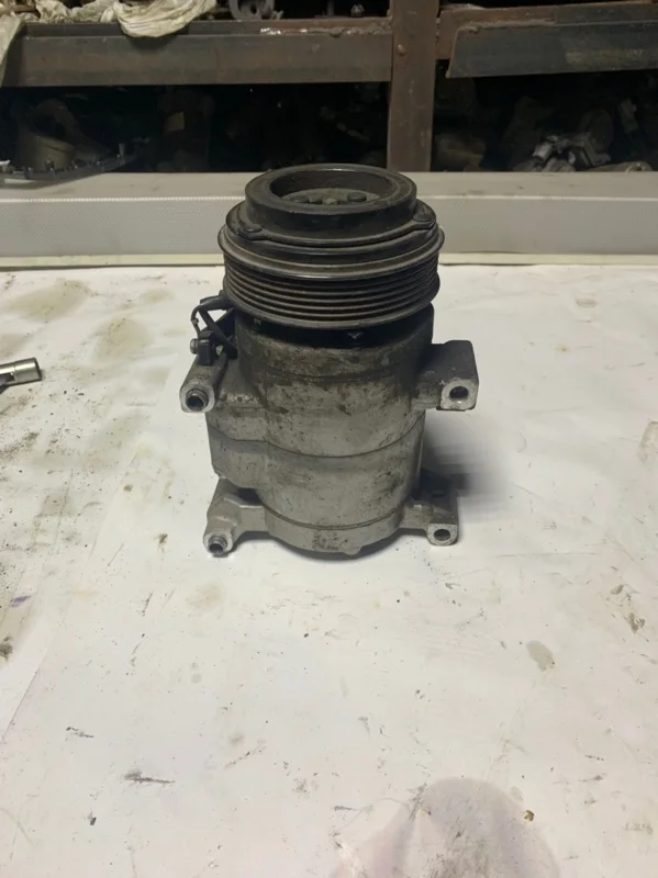 Компрессор кондиционера Mazda CX-5 2016 KD4561450 KE 2.5