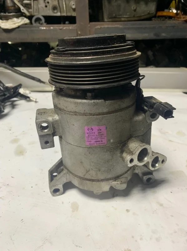 Компрессор кондиционера Mazda CX-5 2016 KD4561450 KE 2.5