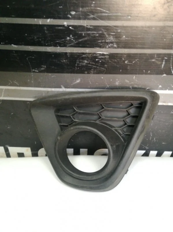 Окантовка противотуманки Mazda CX-5 KD5350C21 KE, передняя левая