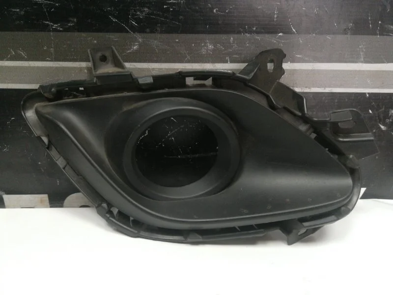 Рамка противотуманки Mazda 6 2012-2016 GHR450C21 GJ, левая