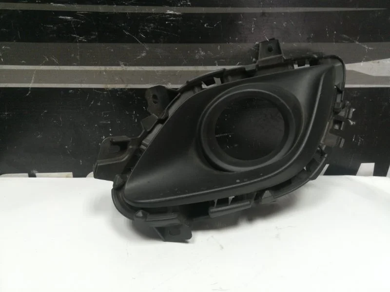 Рамка противотуманки Mazda 6 2012-2016 GHR450C11 GJ, правая