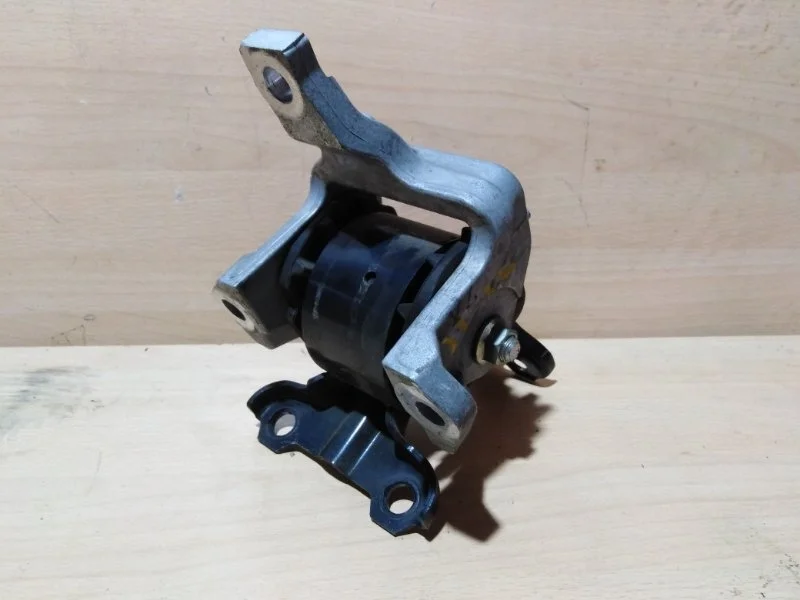 Подушка двигателя Mitsubishi Outlander MN184301 XL