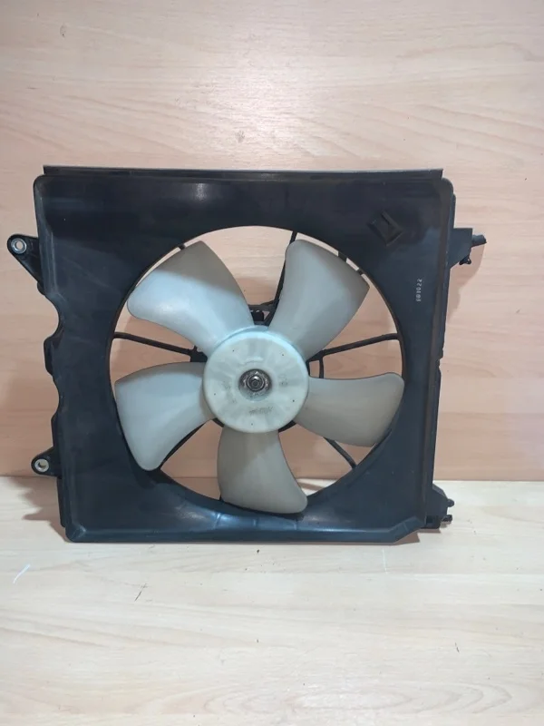 Вентилятор радиатора Honda Accord 19015RL5A01 CU, левый