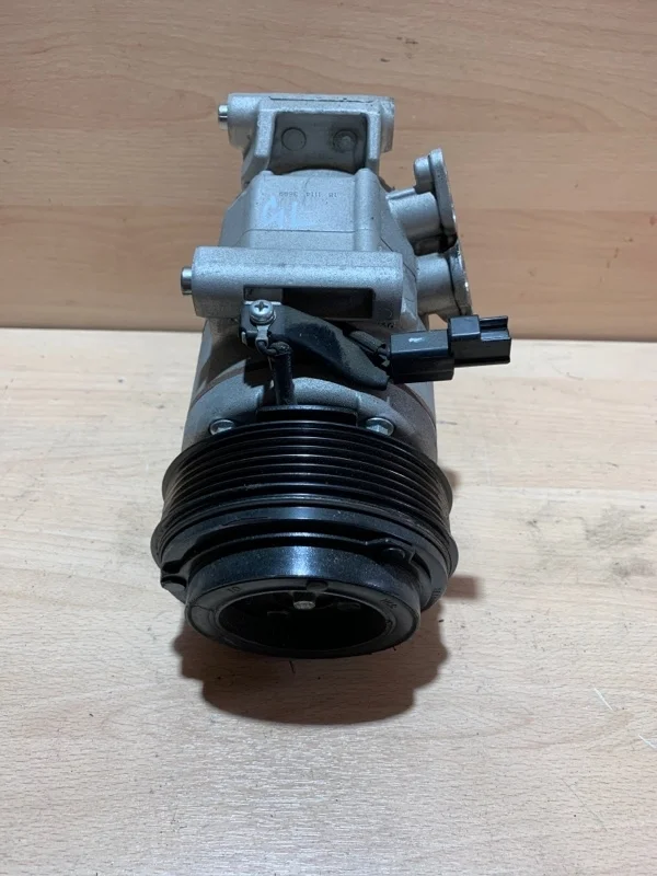 Компрессор кондиционера Mazda CX-5 KF0161450 KE 2.5