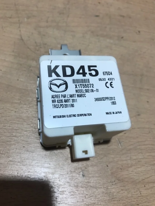 Блок безключевого доступа Mazda CX-5 2012-2017 KD45675D4 KE