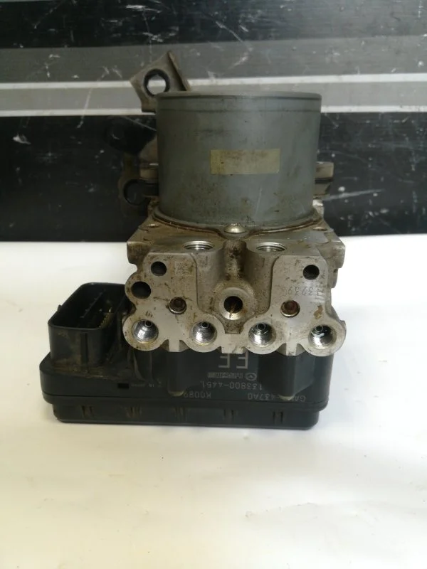 Блок abs Mazda 6 GAM7437A0 GH