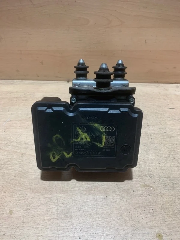 Блок abs Audi Q7 4L0614517D