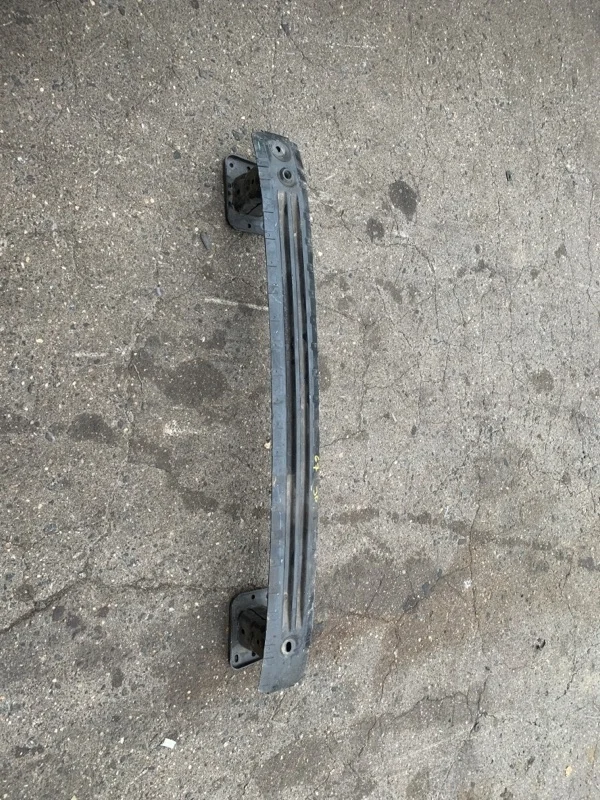 Усилитель бампера Ford Focus 1722767 3, задний