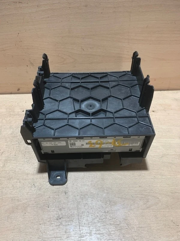 Магнитола Audi A5 4G1035053J 8T