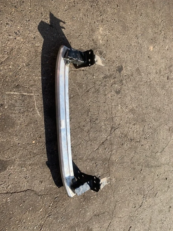 Усилитель бампера Audi Q7 4L0807113 4L 3.0 DIZEL, передний