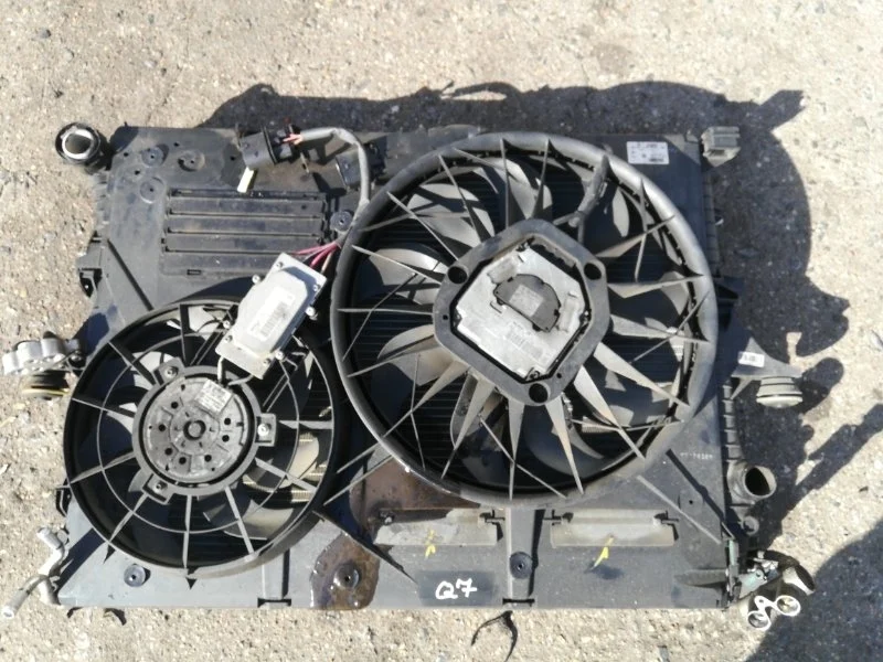 Кассета радиаторов Audi Q7 7L0121253A 3.0 DIZEL
