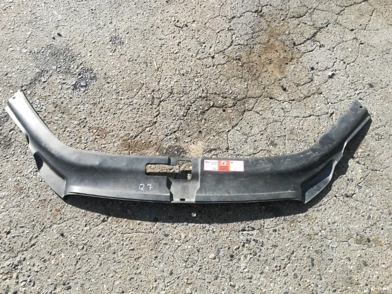 Накладка замка капота Audi Q7 4L0807081 3.0 DIZEL