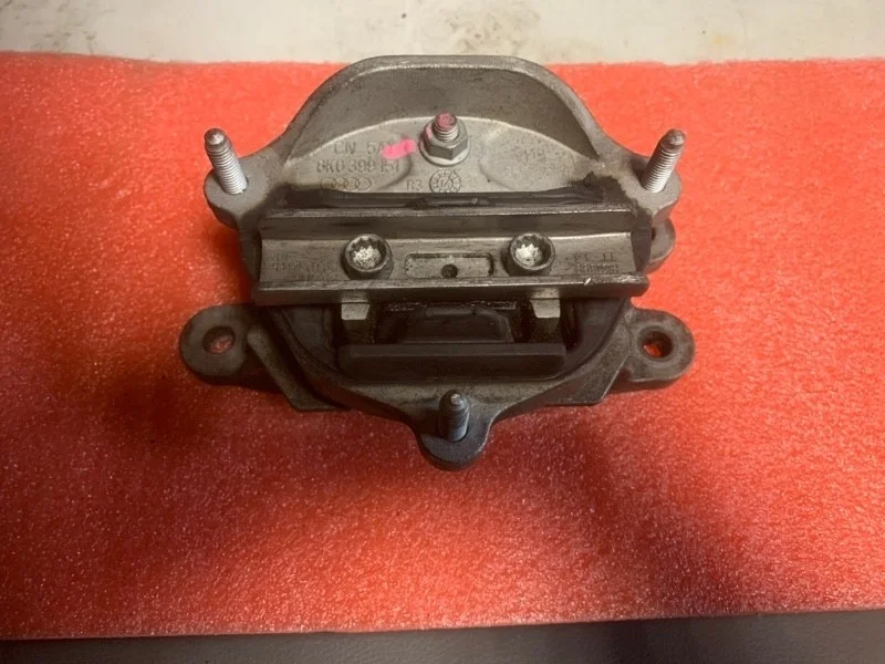 Подушка двигателя Audi A5 8K0399151 3.0 DIZEL