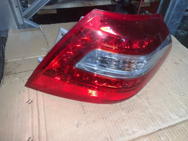 Фонарь Nissan Teana 26550JN00A J32, задний правый