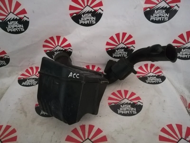 Резонатор воздушного фильтра Honda Accord 2009 17230RL6E00 CU 2.4, передний