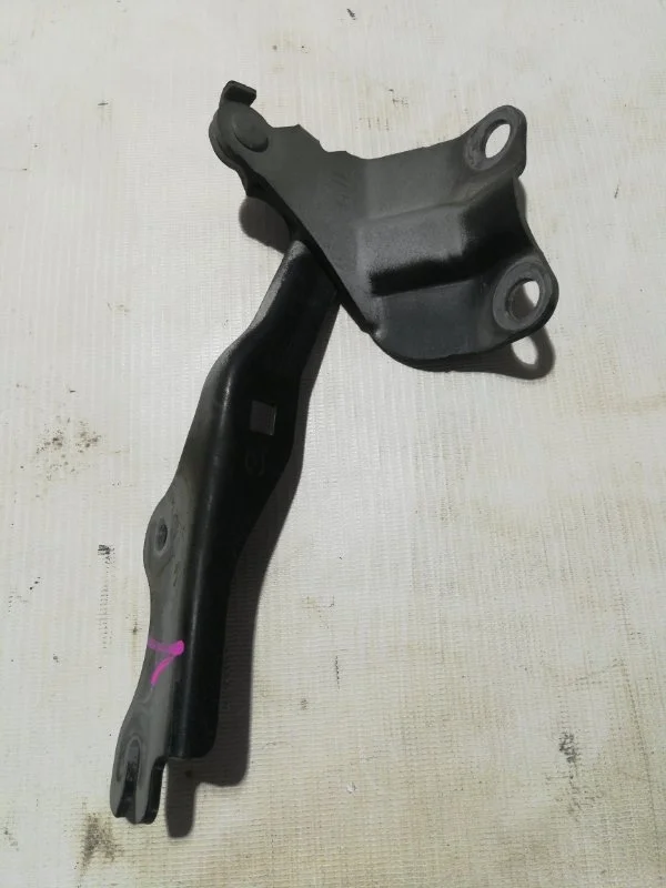 Петля капота Mazda 6 2009-2012 GS1D52420A GH, левая