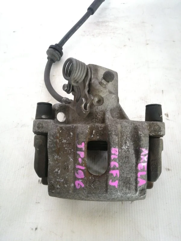 Суппорт Mazda 3 2009-2012 BPYK2671XC BL, задний левый