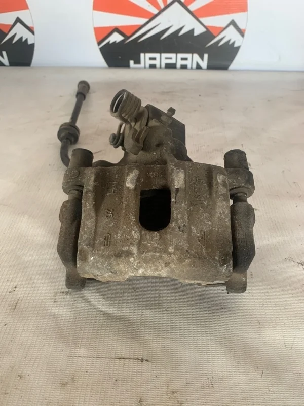 Тормозной суппорт Mazda 3 BPYK2671XC BL, задний левый