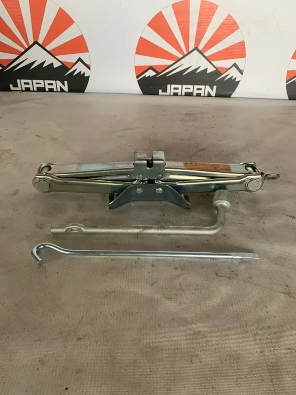 Домкрат Nissan Teana 99550JN90A J32