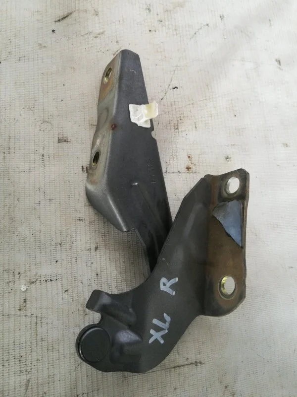 Петля капота Mitsubishi Outlander MN175242 XL 2.4, правая