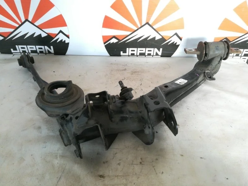 Рычаг продольный Honda Civic 2009 52370SNAA04 4D FD1 FD2 FD3 1.8 R18A, правый