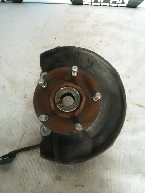 Кулак поворотный Mitsubishi Outlander 2005-2012 3870A011 XL, левый