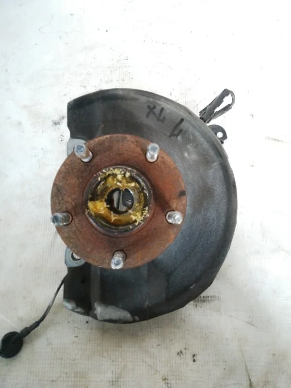 Кулак поворотный Mitsubishi Outlander 2005-2012 3870A011 XL, левый