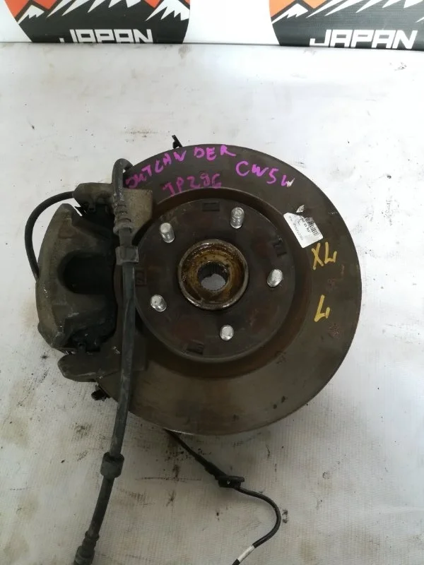 Кулак поворотный Mitsubishi Outlander 3870A011 XL 2.4, левый