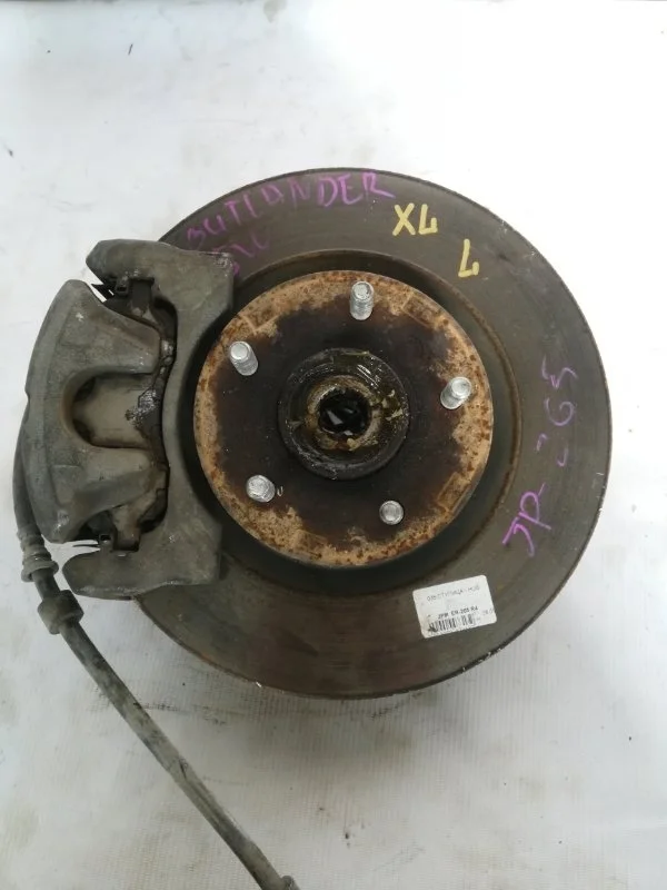 Кулак поворотный Mitsubishi Outlander 3870A011 XL 2.4, левый