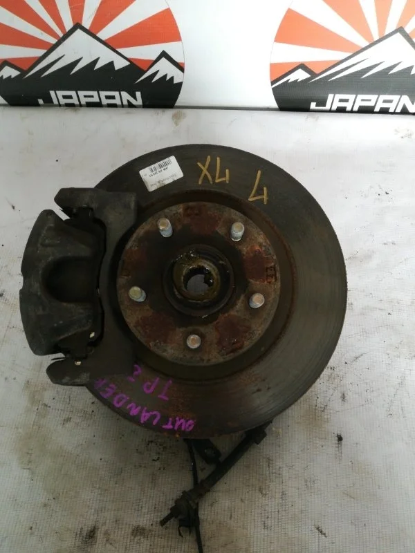 Кулак поворотный Mitsubishi Outlander 3870A011 XL 2.4, левый