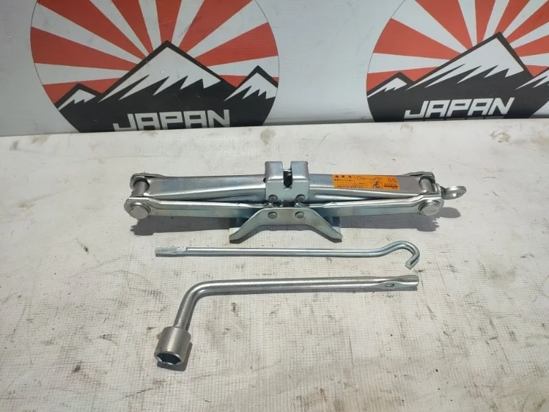 Домкрат Nissan Teana 99550JN90A J32 2.5