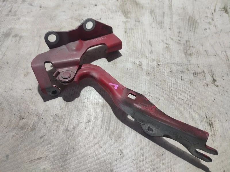 Петля капота Mazda 3 2003-2009 BP4K52420B BK, левая