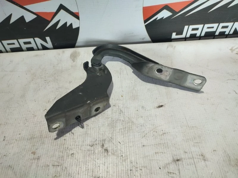 Петля капота Mitsubishi Outlander MN175242 XL 2.4, правая